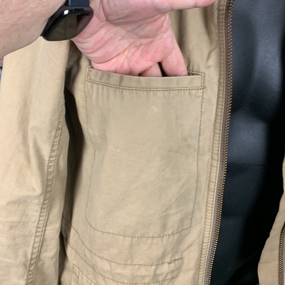 Madewell tan jacket
Size M - Picture 8 of 13